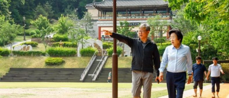 이천시, 서희테마파크에 ‘힐링 황톳길’ 조성…야간 산책도 OK!
