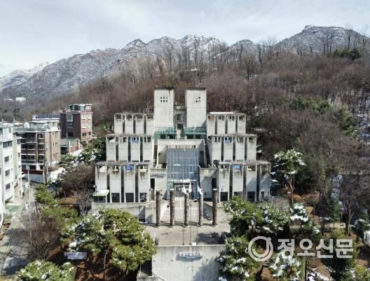 은평구립도서관 전경