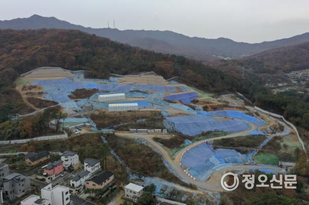 한시적 토사 반출이 허용된 '고기동 노인복지주택' 공사 현장