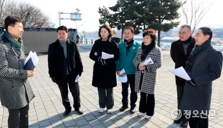 제258회 임시회 자치도시위원회 현장점검_아라벳길 청보리밭