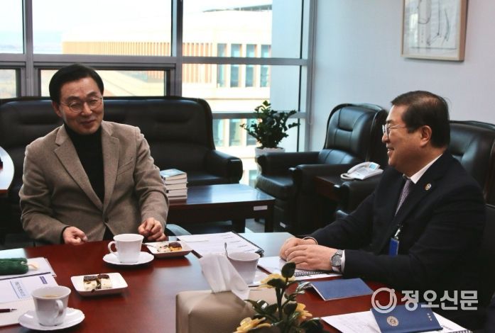 하동군, 국회 방문