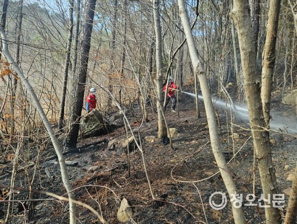 사천 가설건축물 화재로 산불 발생, 2시간 여만에 주불 진화 완료, 인명피해는 없어