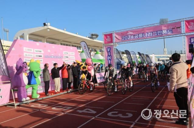 고성군, 벚꽃과 함께하는 2025 공룡나라 그란폰도 개최!