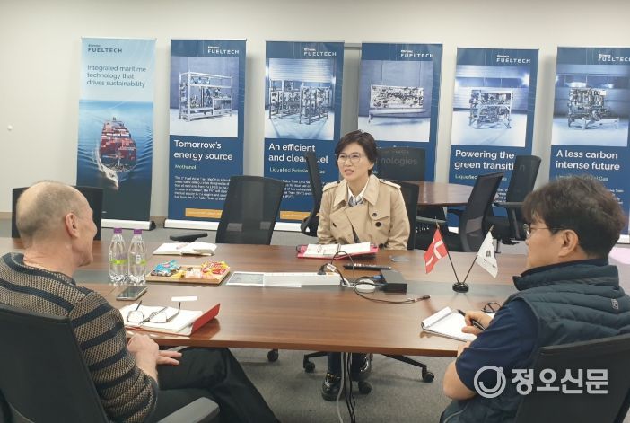 김미란단장 외국인 투자자 상담