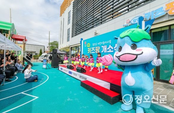 ‘하마니’만 뜨면“인증샷 찍자”‥ 인기! 함안군, 환경캐릭터 활용 적극행정 눈길