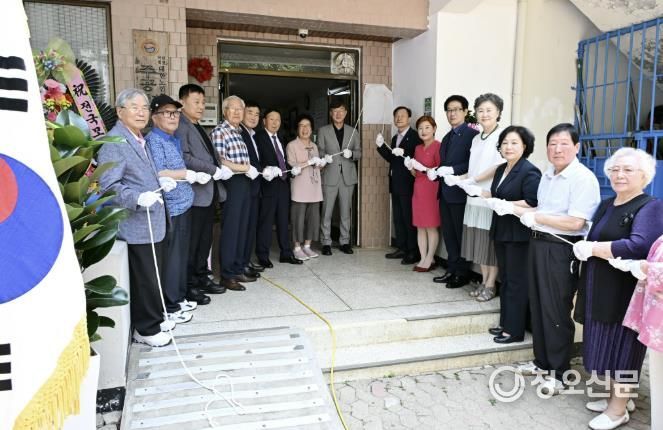 안산시, 성포주공10단지Ⓐ 전국 단위 모범경로당 선정… 현판식 개최